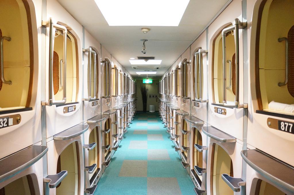 Capsule Hotel 310 Токио Стая снимка