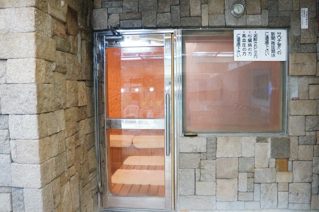 Capsule Hotel 310 Токио Екстериор снимка