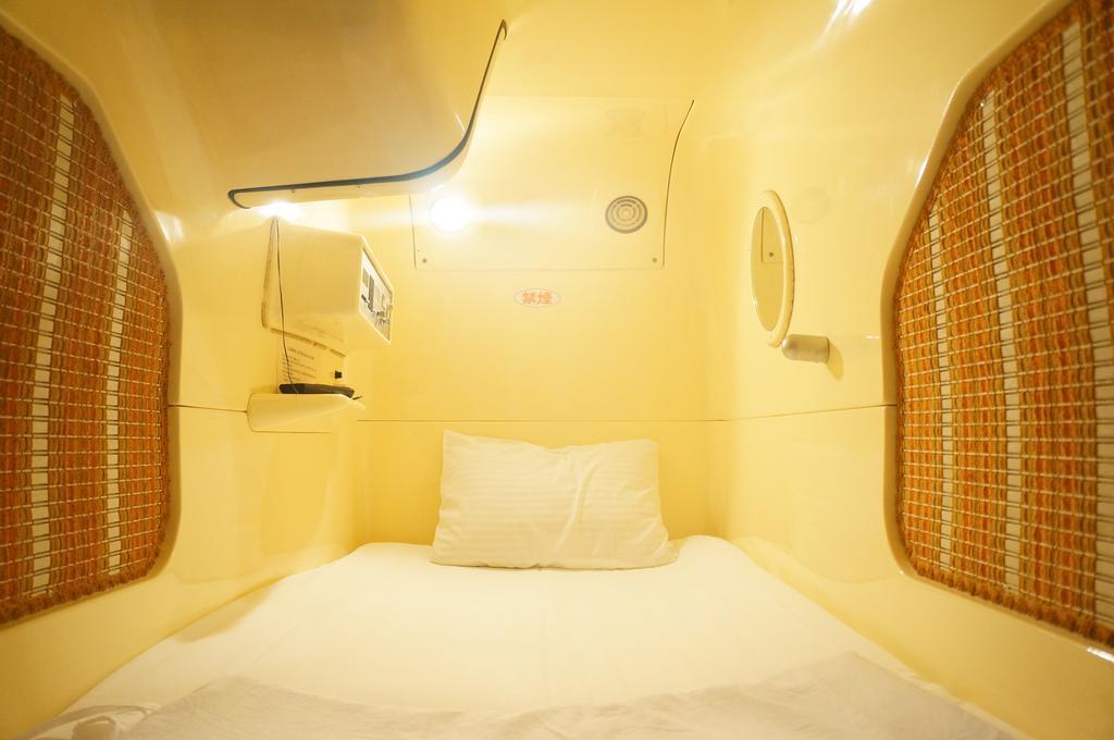 Capsule Hotel 310 Токио Стая снимка